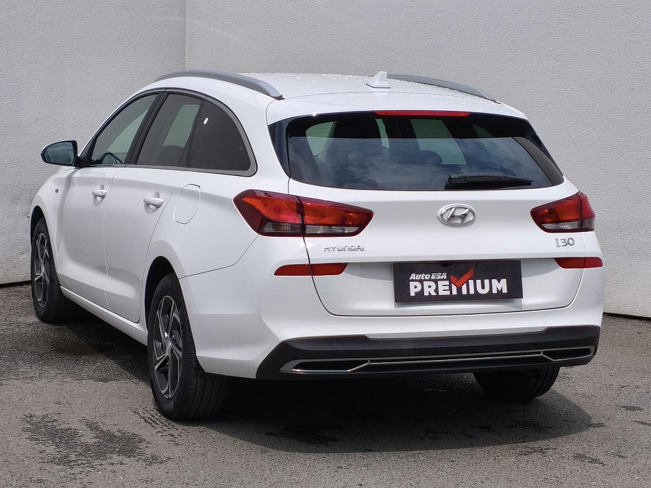 Hyundai I30 1.5 DPi Smart