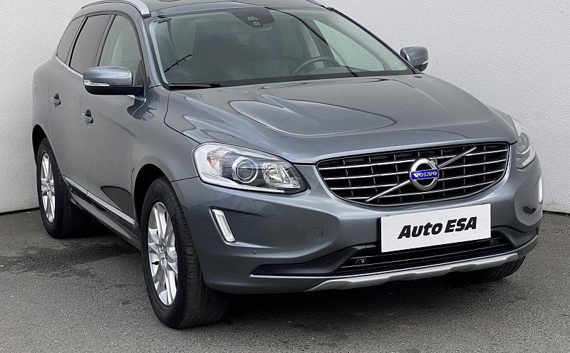 Volvo XC60 2.4 D5 Summum AWD