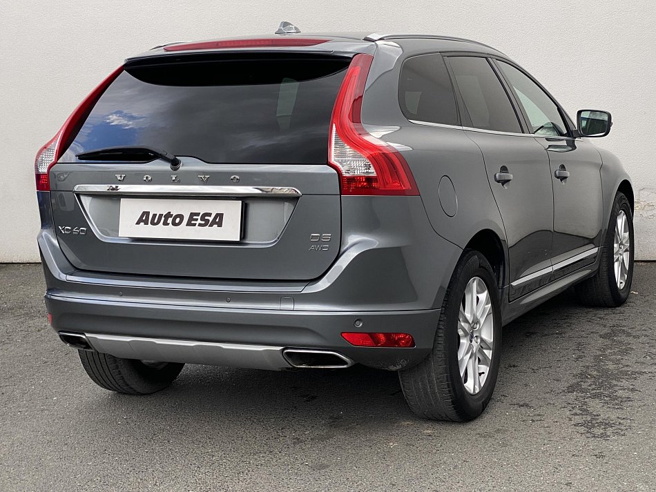 Volvo XC60 2.4 D5 Summum AWD