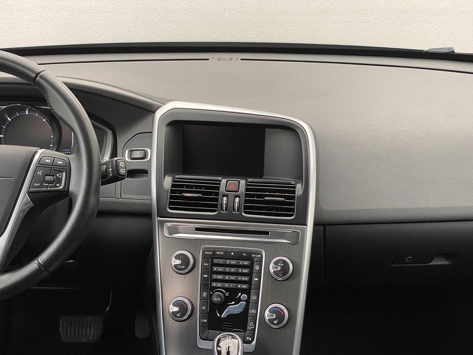 Volvo XC60 2.4 D5 Summum AWD