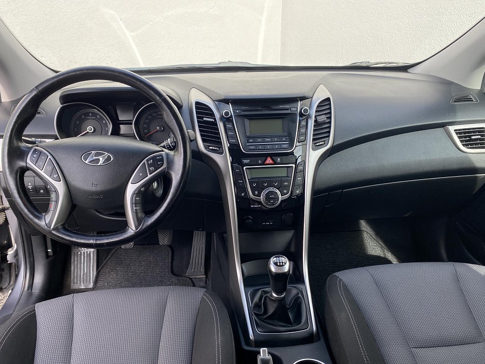 Hyundai I30 1.6i 