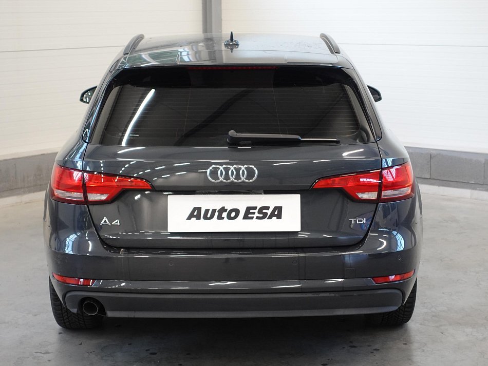 Audi A4 2.0TDi  Avant