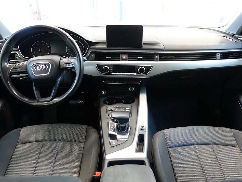 Audi A4 2.0TDi  Avant