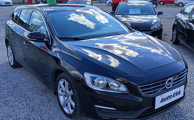 Volvo V60 2.0D Momentum