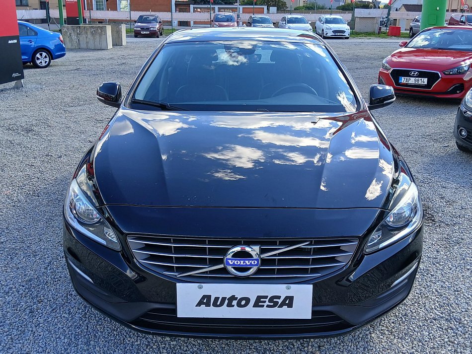 Volvo V60 2.0D Momentum