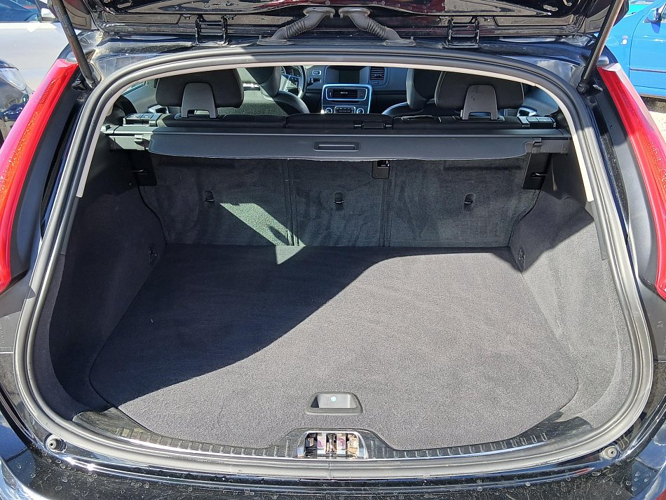 Volvo V60 2.0D Momentum