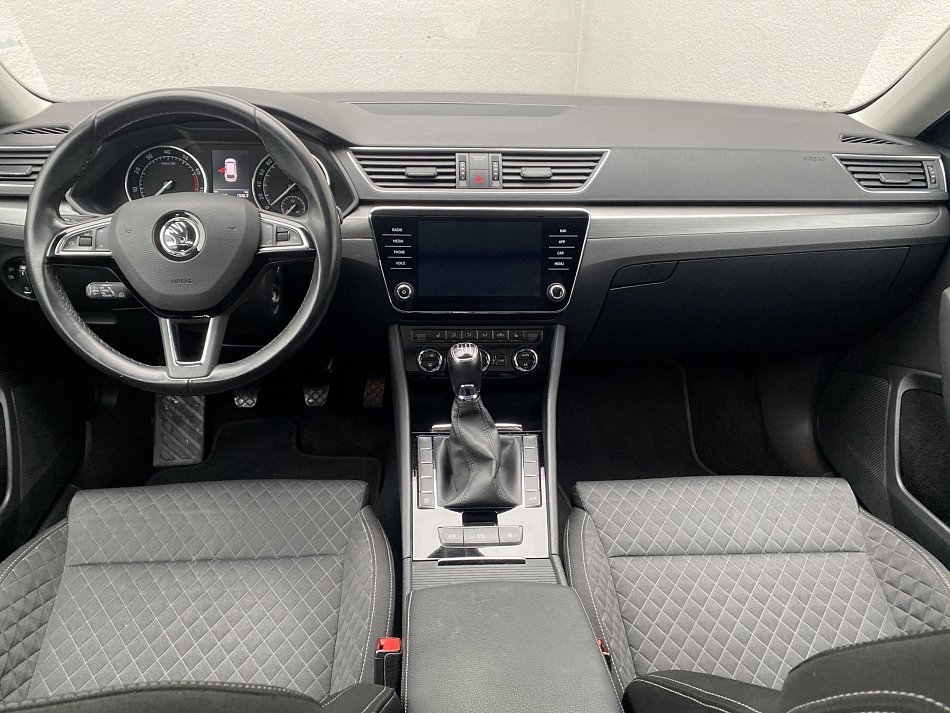 Škoda Superb III 1.4 TSi Style