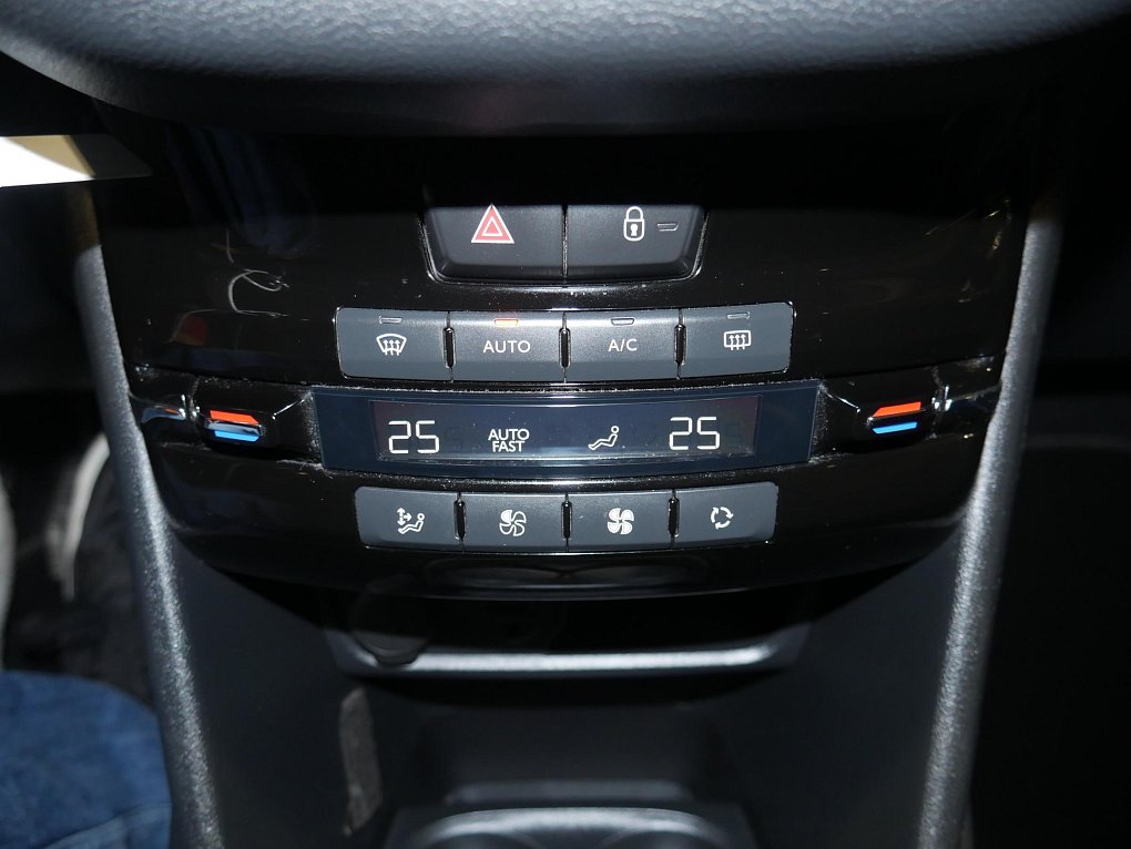 Peugeot 208 1.6 VTi Allure