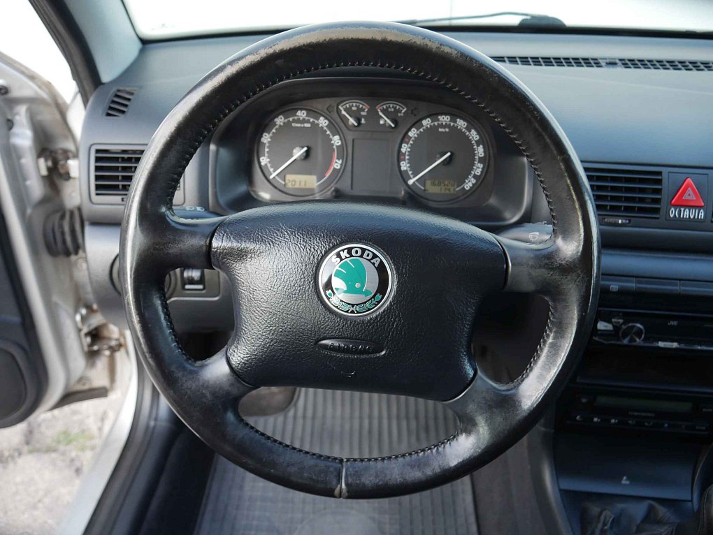 Škoda Octavia 1.6i 