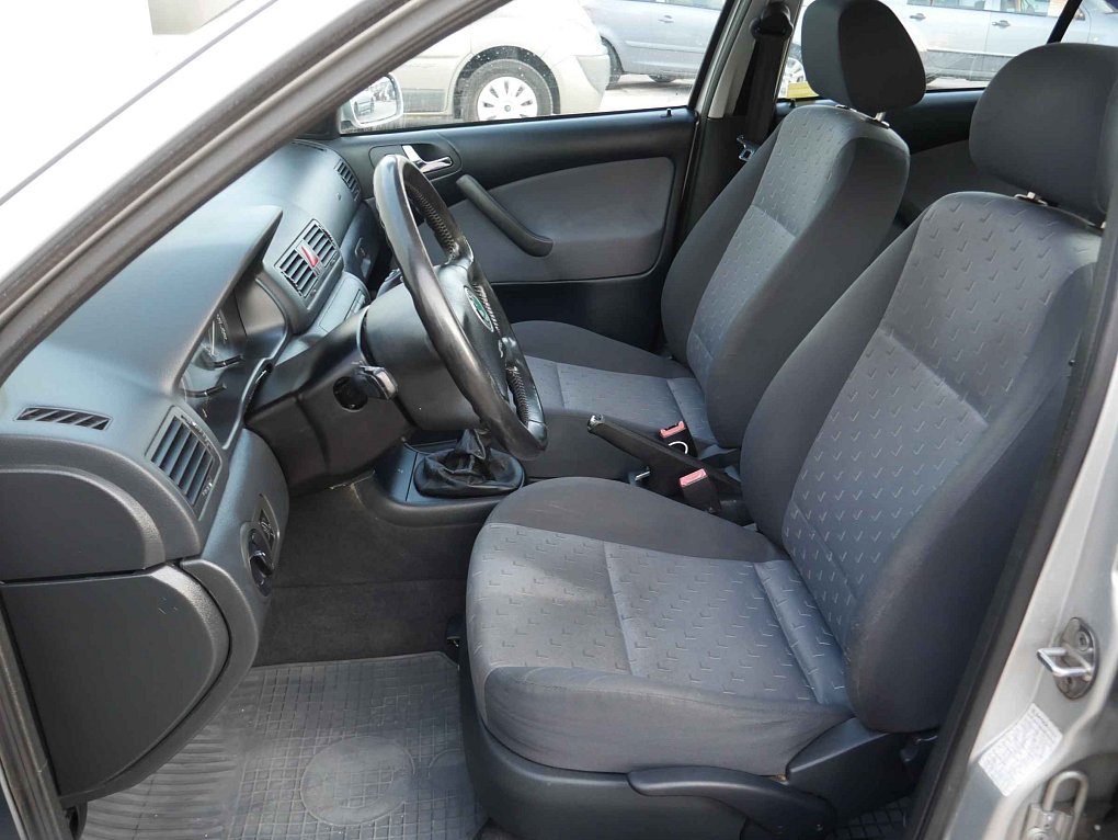 Škoda Octavia 1.6i 