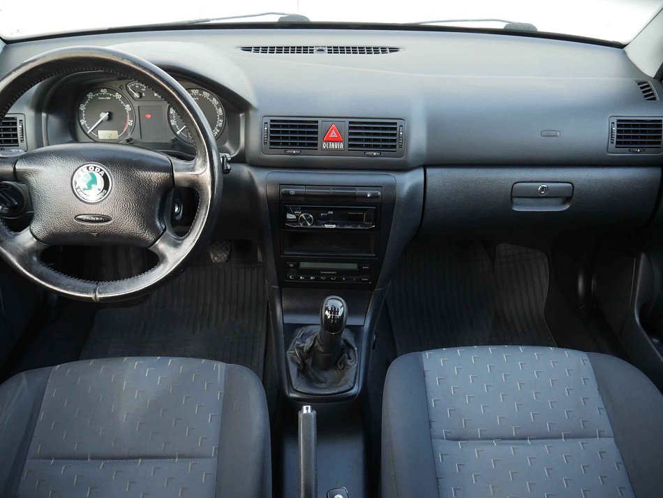 Škoda Octavia 1.6i 