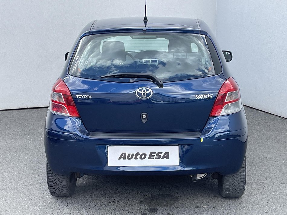 Toyota Yaris 1.0 VVT-i Cool