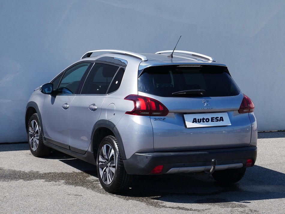 Peugeot 2008 1.2 PT 