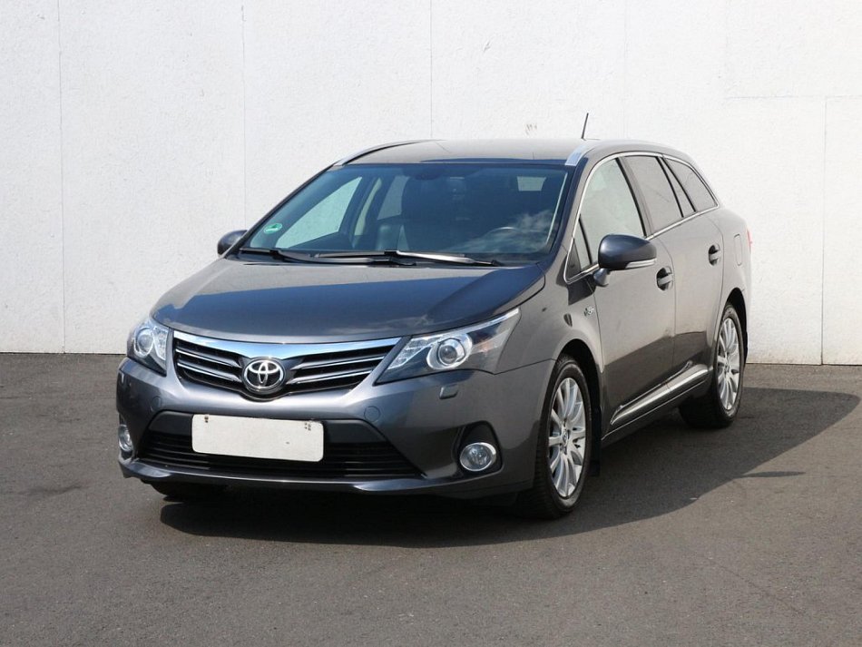 Toyota Avensis 2.2 D-4D Live