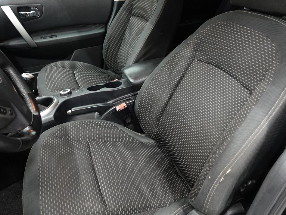 Nissan Qashqai 2.0  4x4