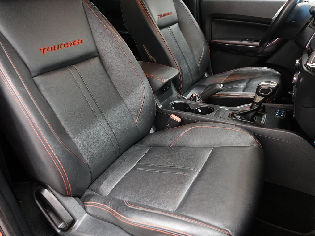 Ford Ranger 2.0TDCI  4x4 THUNDER