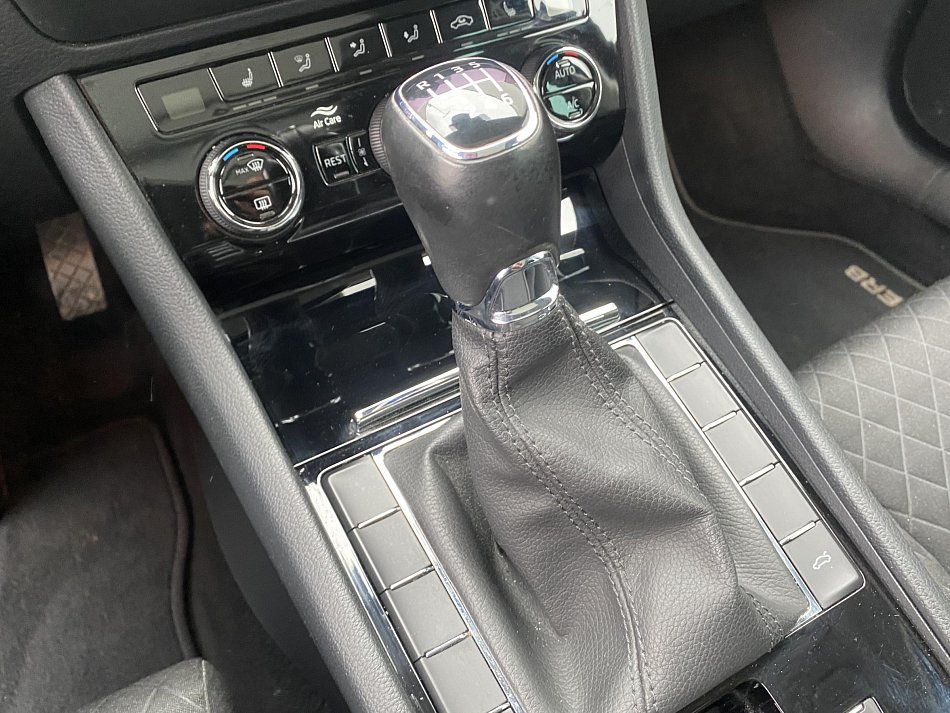 Škoda Superb III 1.4 TSi Style