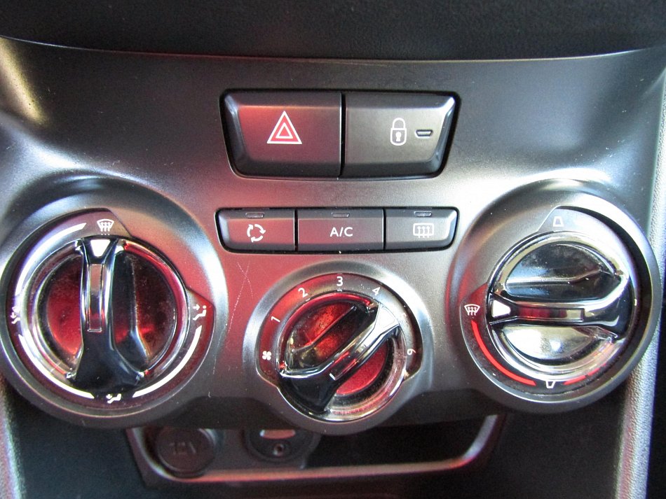 Peugeot 208 1.2PT Active