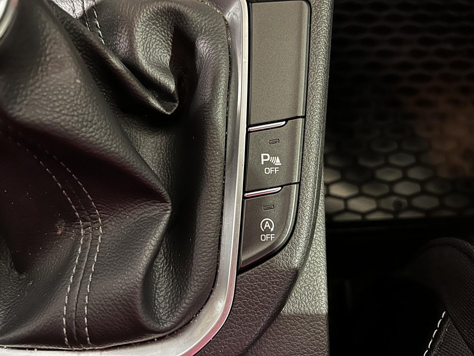 Hyundai I30 1.4 T Trikolor