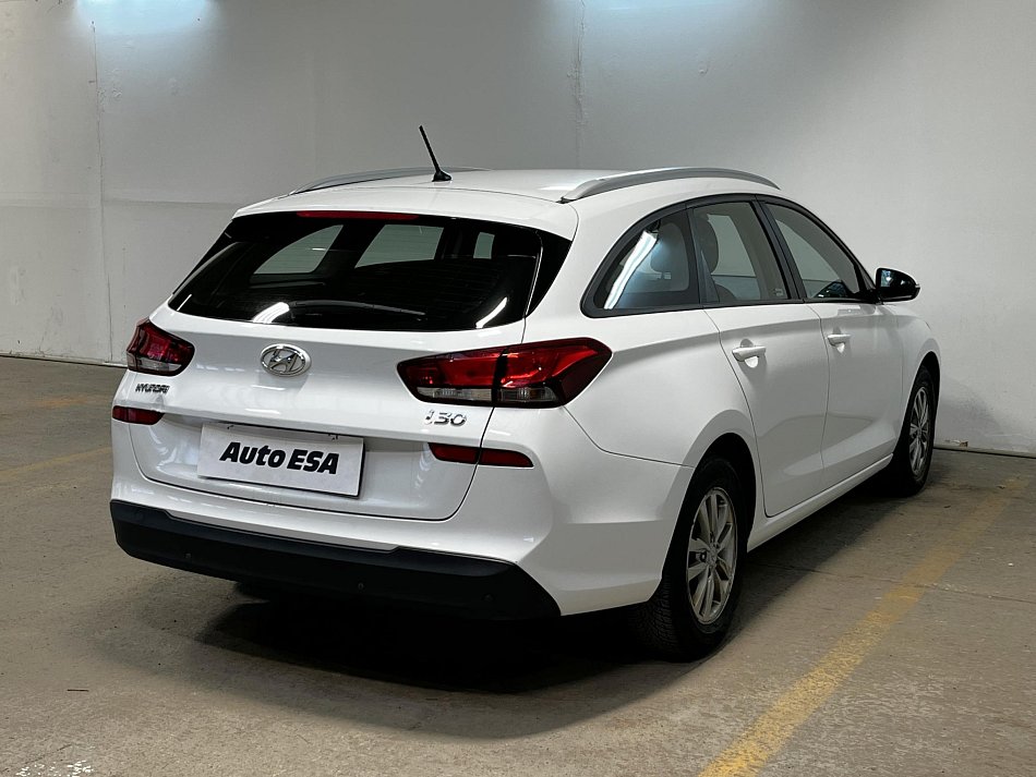 Hyundai I30 1.4 T Trikolor