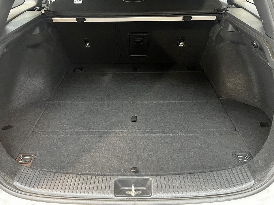 Hyundai I30 1.4 T Trikolor