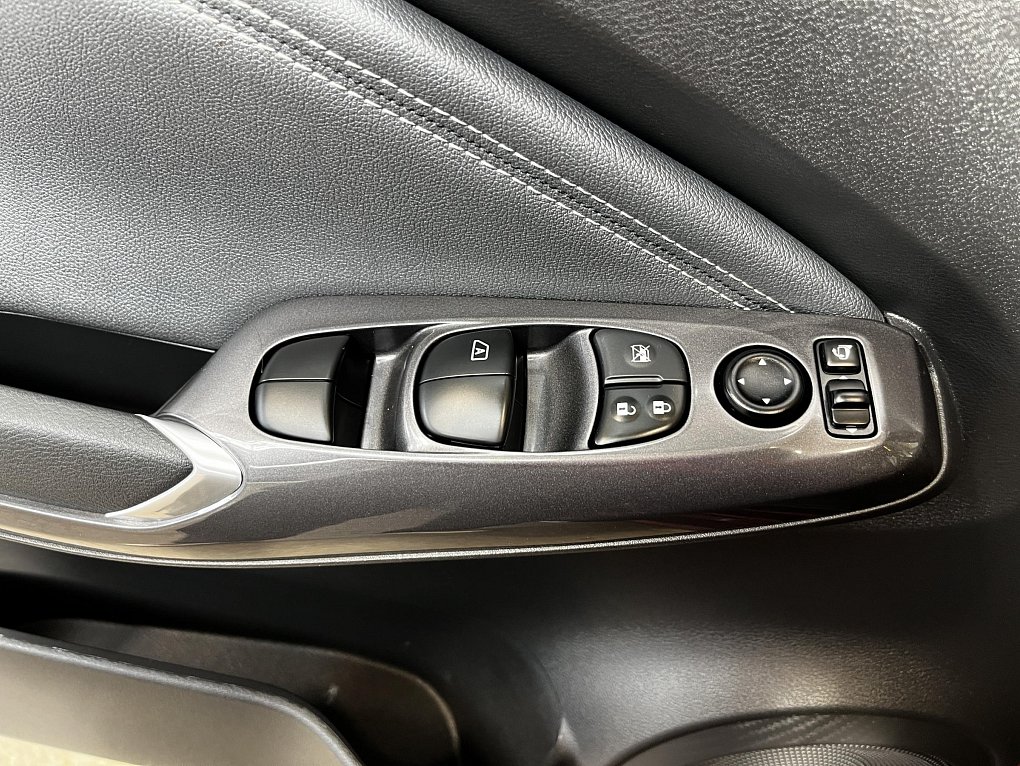 Nissan Juke 1.0 DiG-T N-Connecta