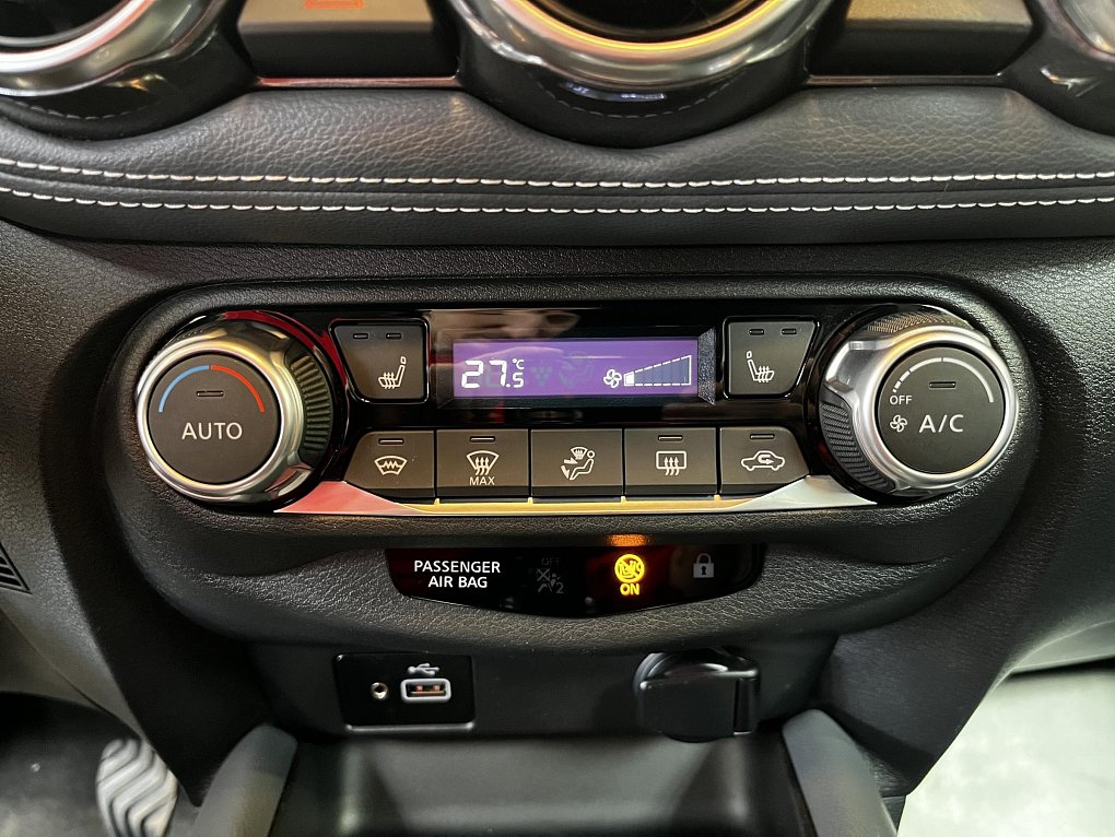 Nissan Juke 1.0 DiG-T N-Connecta