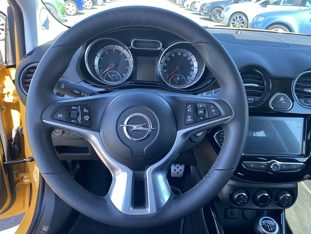 Opel Adam 1.4 i Enjoy