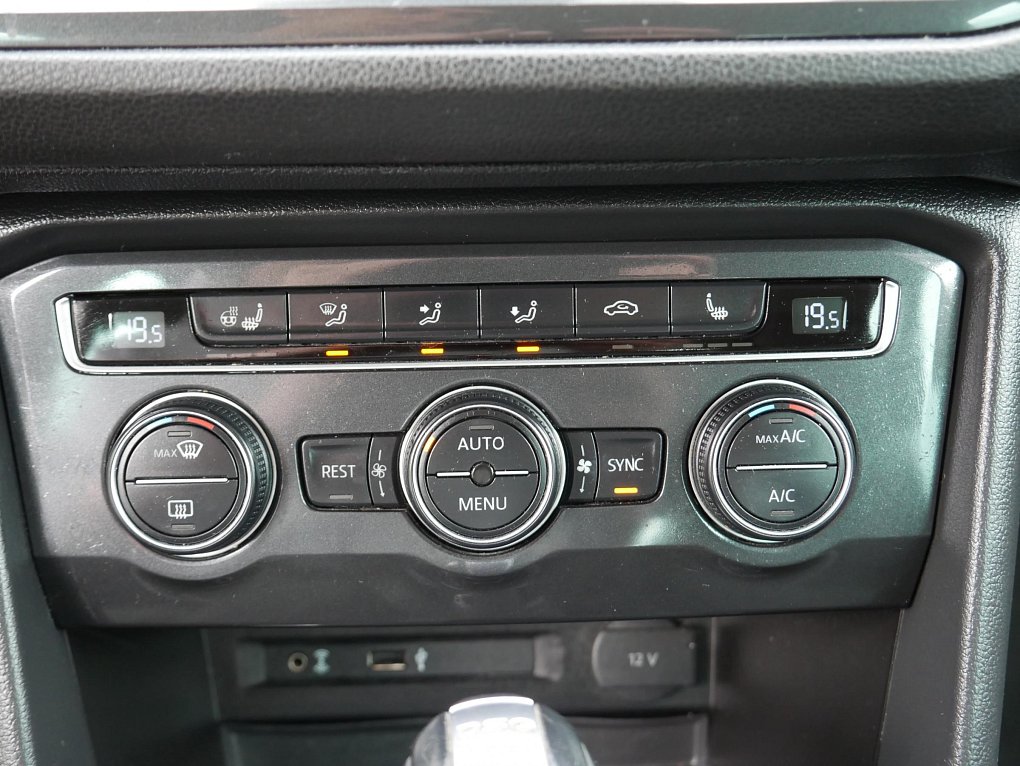 Volkswagen Tiguan 2.0 TDi  4x4