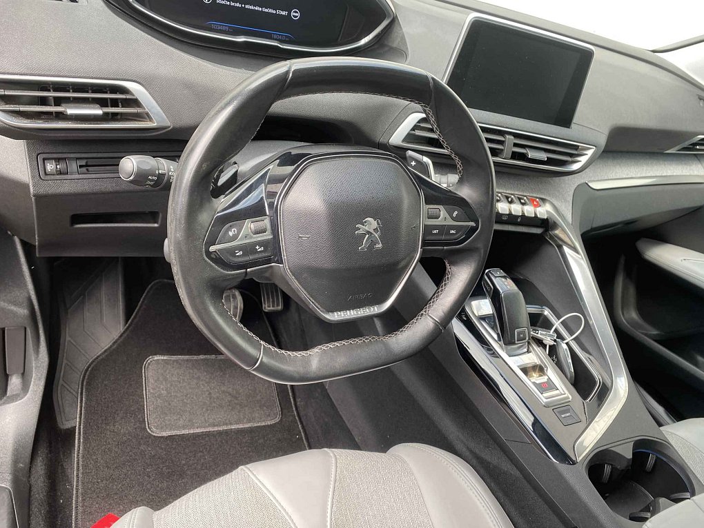 Peugeot 3008 1.2 PT Allure