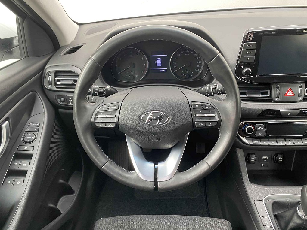 Hyundai I30 1.5 T-GDi Smart 48V
