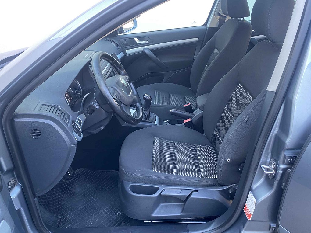 Škoda Octavia II 2.0 TDi Scout 4x4