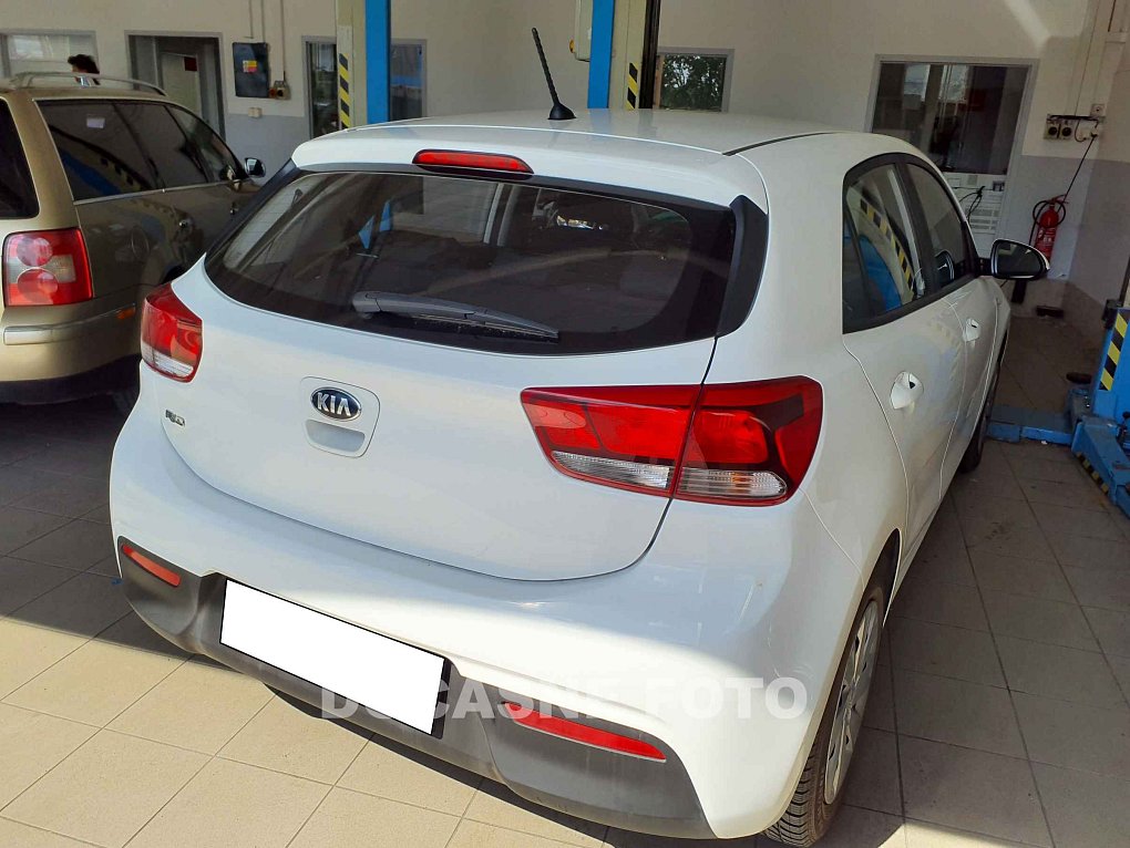 Kia Rio 1.2i 