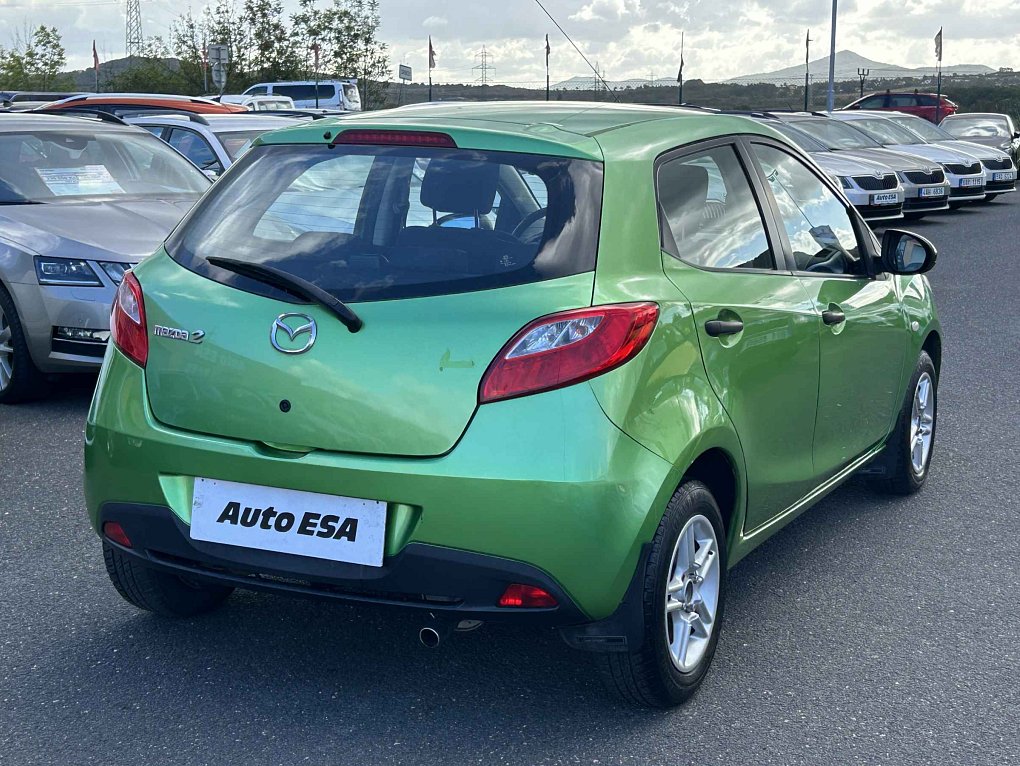 Mazda 2 1.4i 