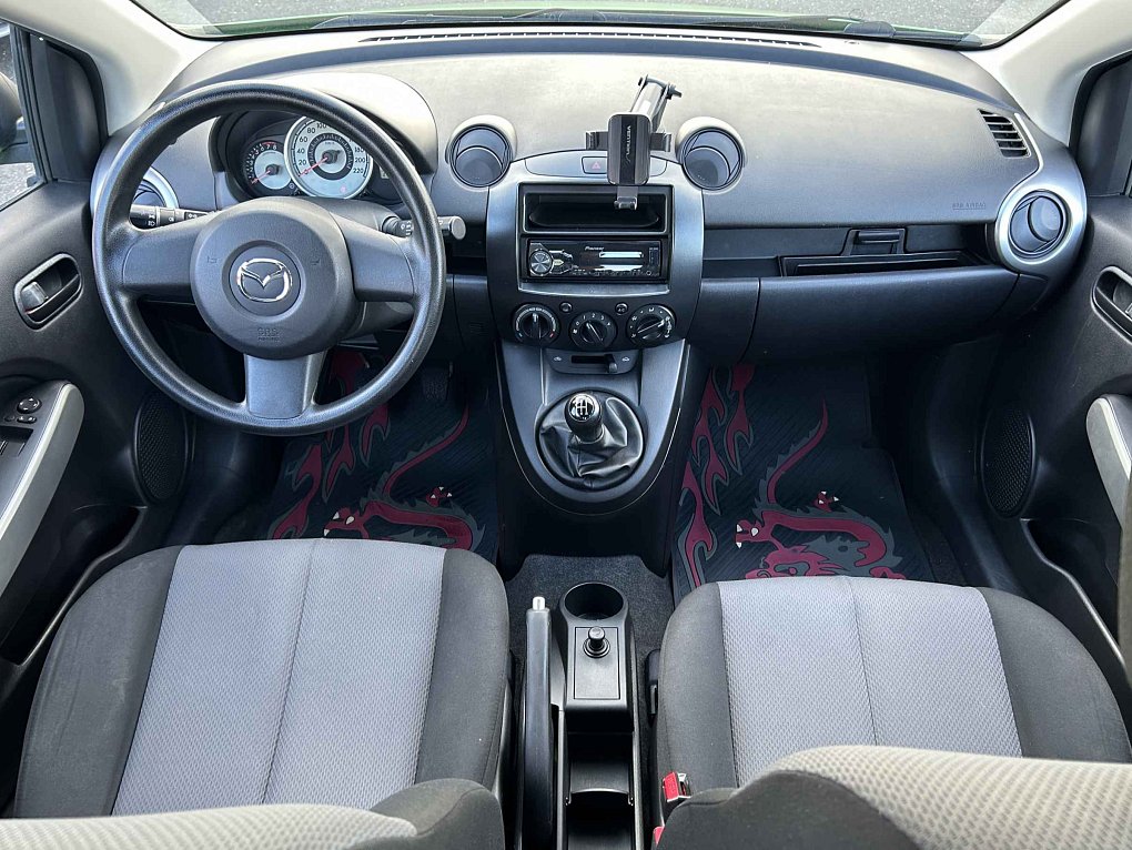Mazda 2 1.4i 