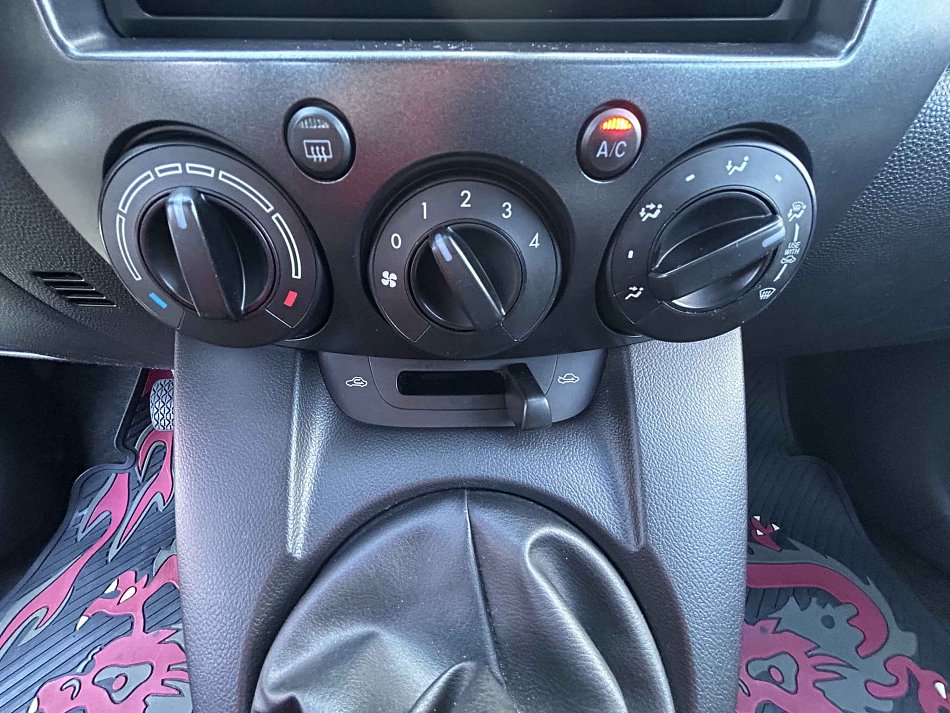 Mazda 2 1.4i 