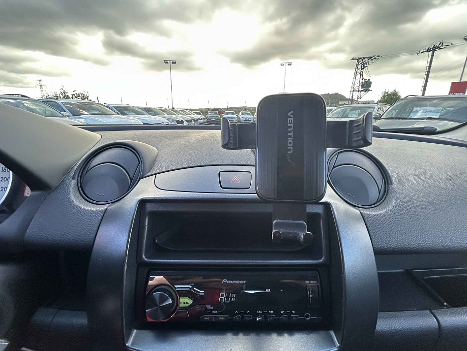 Mazda 2 1.4i 