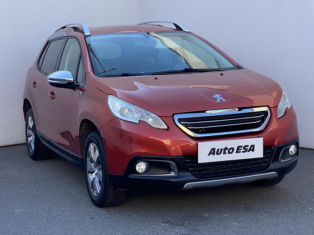 Peugeot 2008 1.2PT Style
