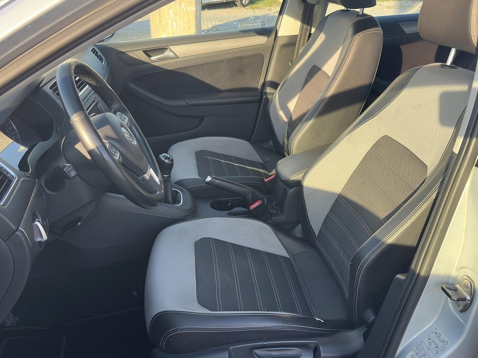 Volkswagen Jetta 1.4 TSi 