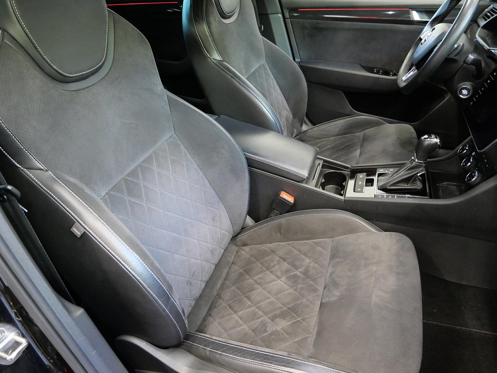 Škoda Superb III 2.0TDi SportLine 4x4