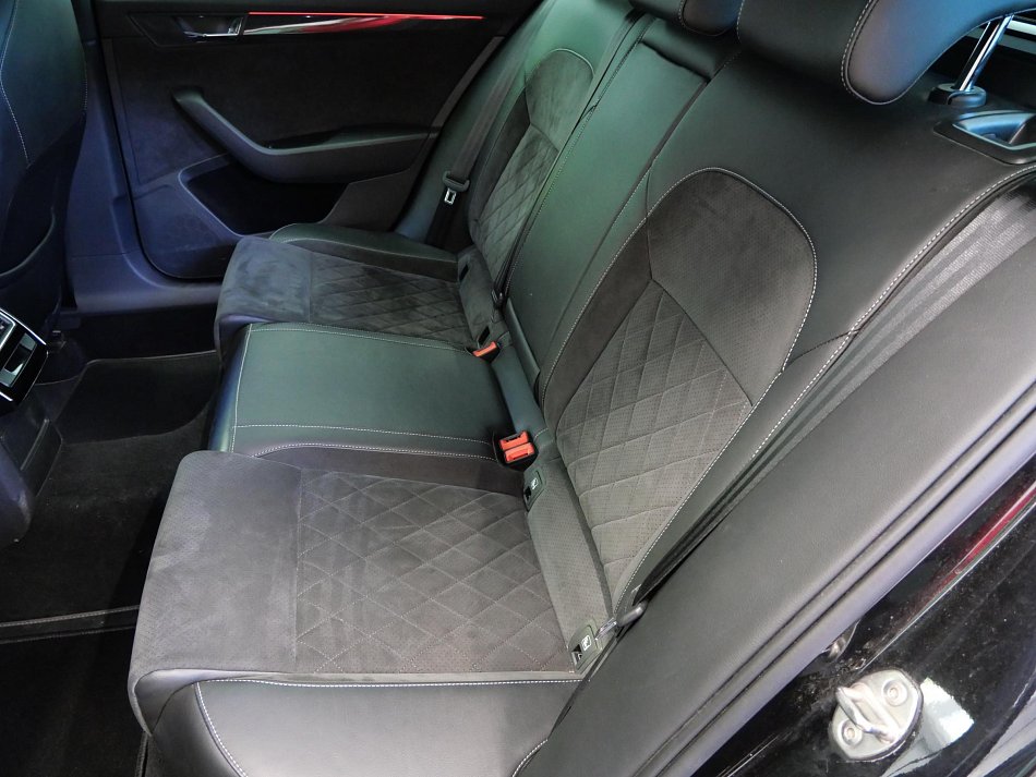 Škoda Superb III 2.0TDi SportLine 4x4