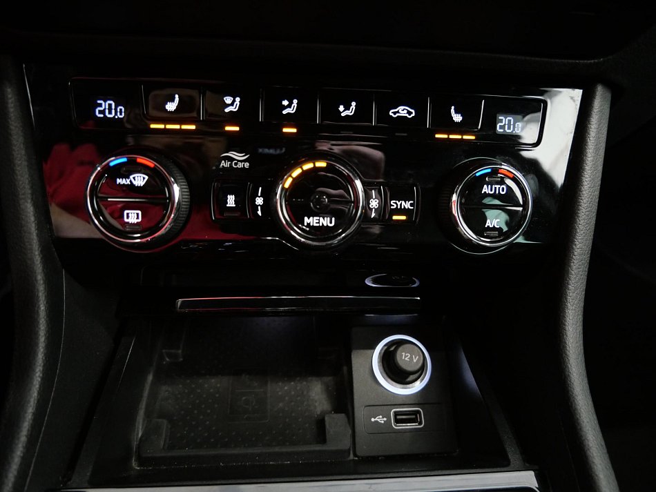 Škoda Superb III 2.0TDi SportLine 4x4