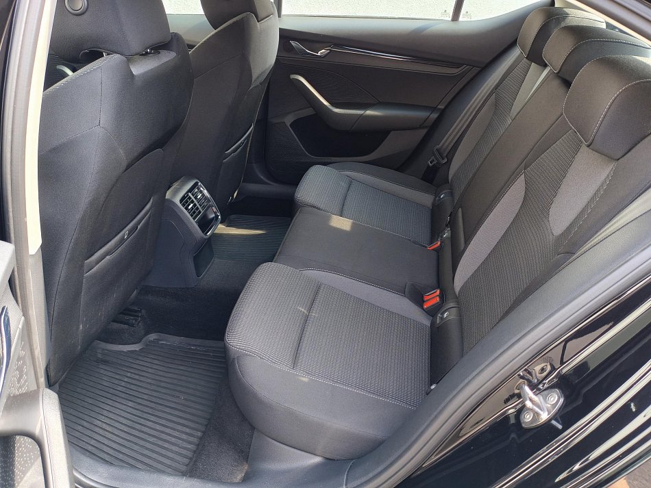 Škoda Octavia IV 1.5 TSi Ambition