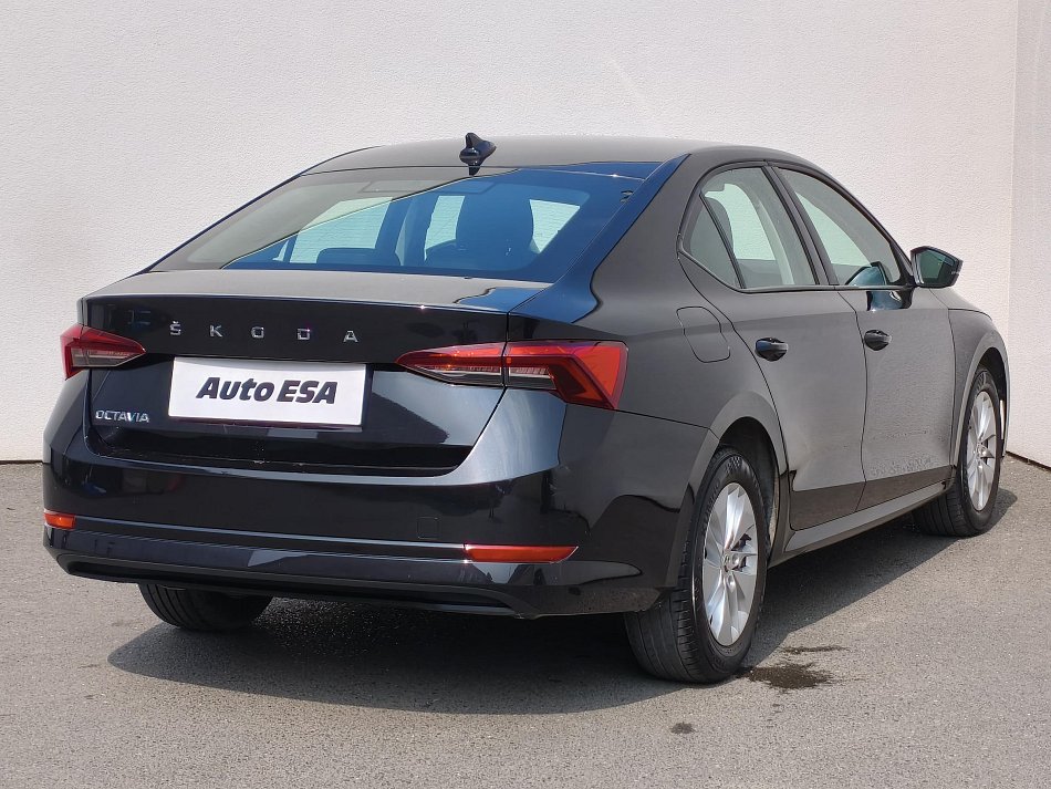 Škoda Octavia IV 1.5 TSi Ambition