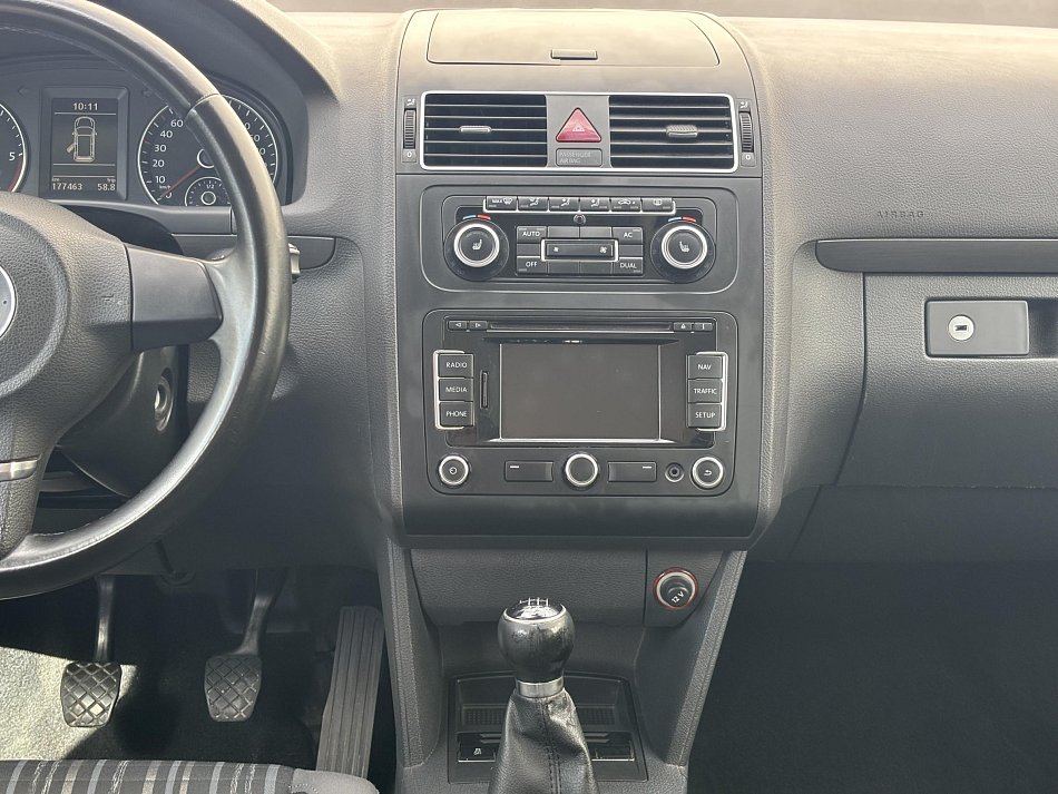 Volkswagen Touran 2.0 TDi CROSS