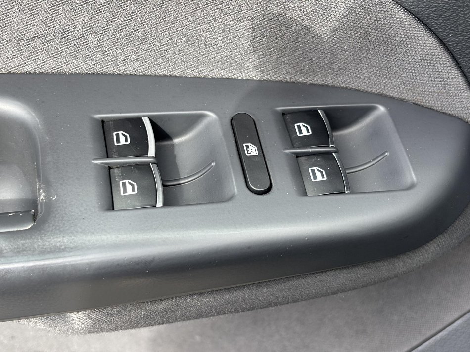 Volkswagen Touran 2.0 TDi CROSS