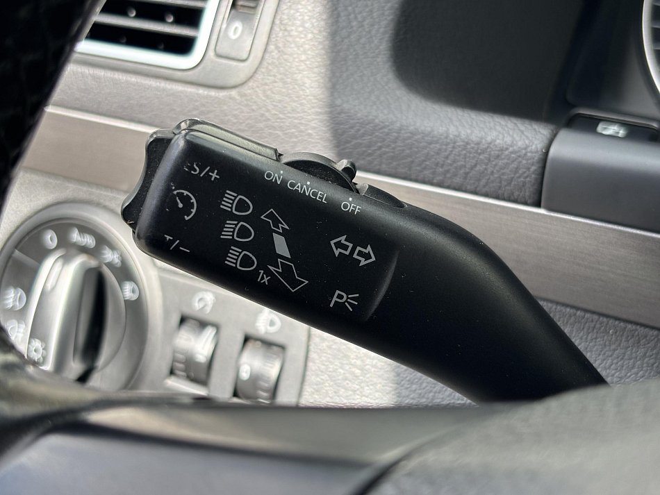 Volkswagen Touran 2.0 TDi CROSS
