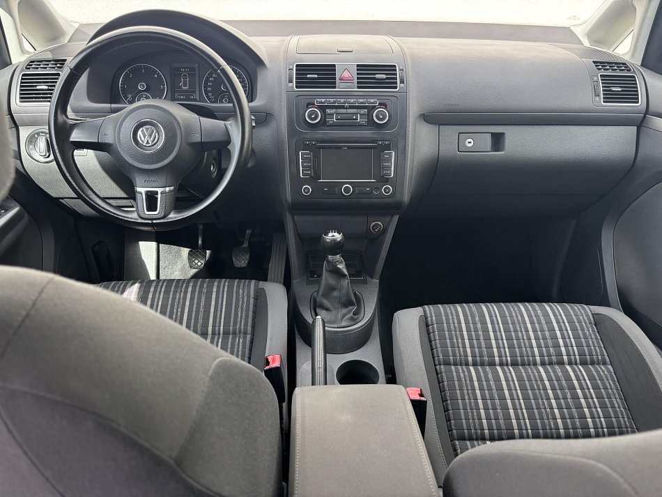 Volkswagen Touran 2.0 TDi CROSS