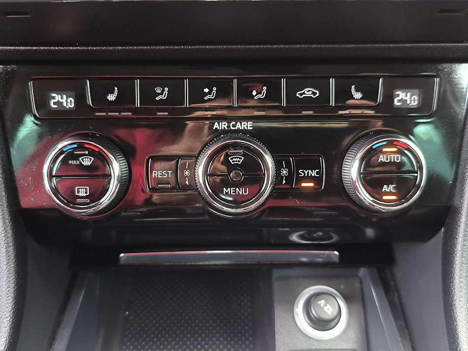 Škoda Superb III 2.0 TDi L&K 4x4