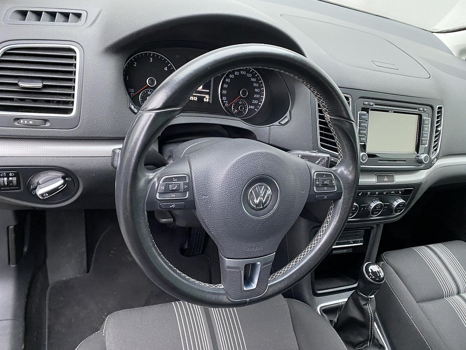 Volkswagen Sharan 2.0 TDi Match